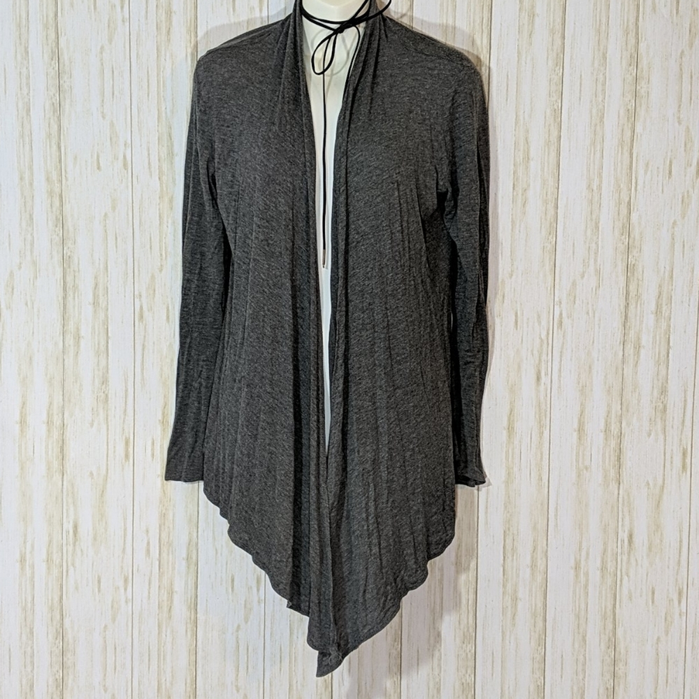 Free to live lightweight cardigan size M